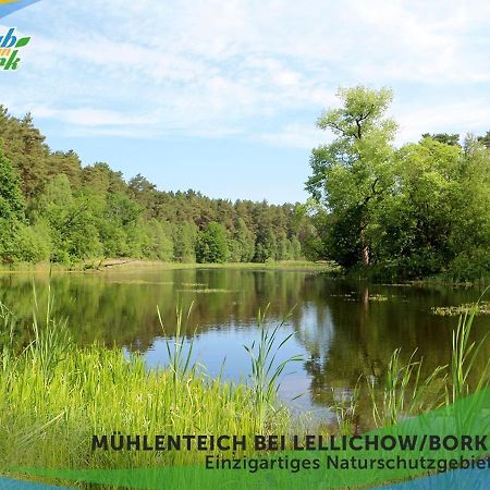 Familien-Suite-im-Wald-am-See Bork Exterior foto